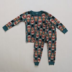 Hanna Andersson Holiday Print Long John Pajama Set Nutcracker Detail